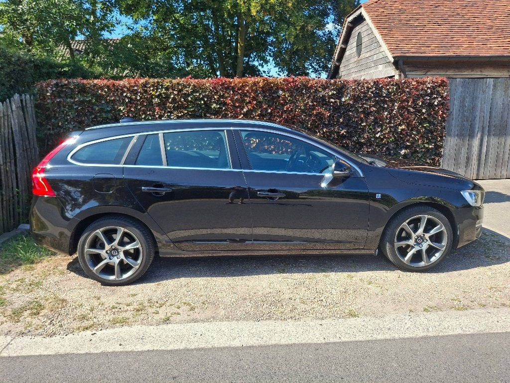 Volvo V60, Autos, Volvo, Particulier, V60, ABS, Airbags, Air conditionné, Alarme, Android Auto, Climatisation automatique, Bluetooth