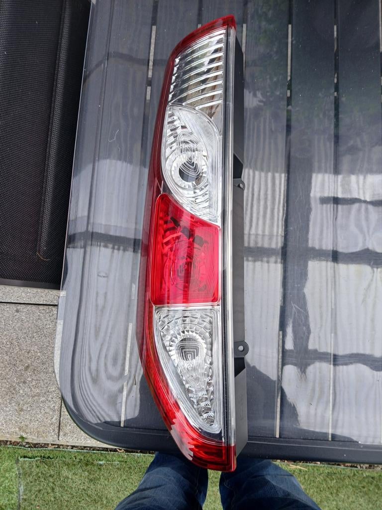 Linker achter licht voor renault kangoo vanaf bouwjaar 2017, Ophalen, Renault