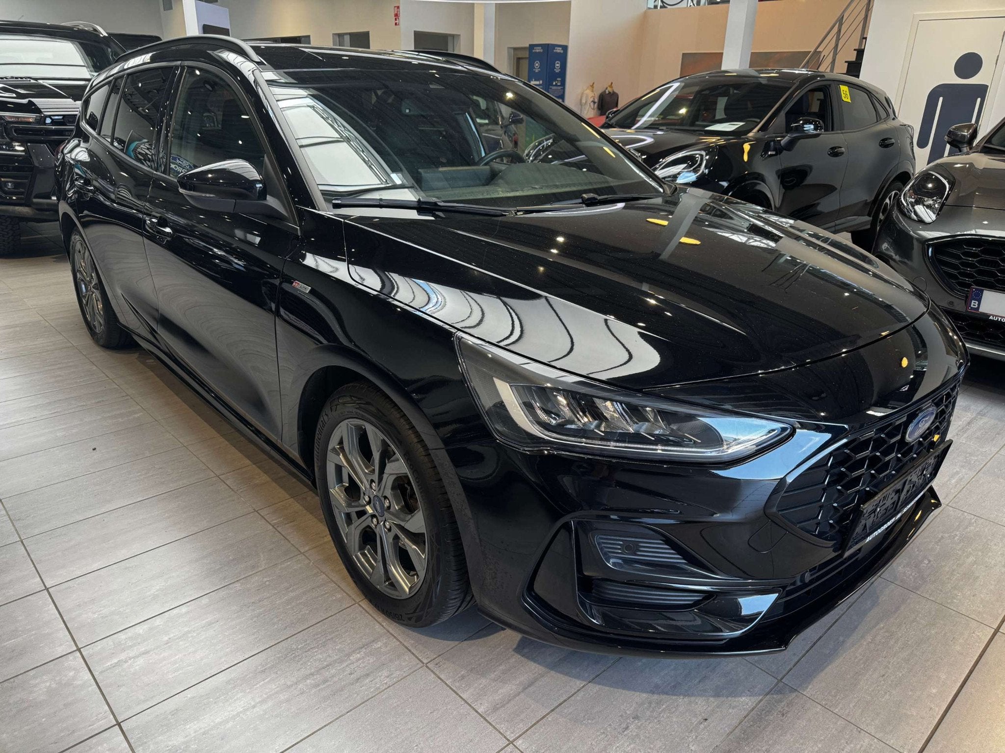 Ford Focus ST-LINE Clipper 1.0Ecoboost 125pk mHEV 6v Manueel, Focus, Stof, Gebruikt, Zwart