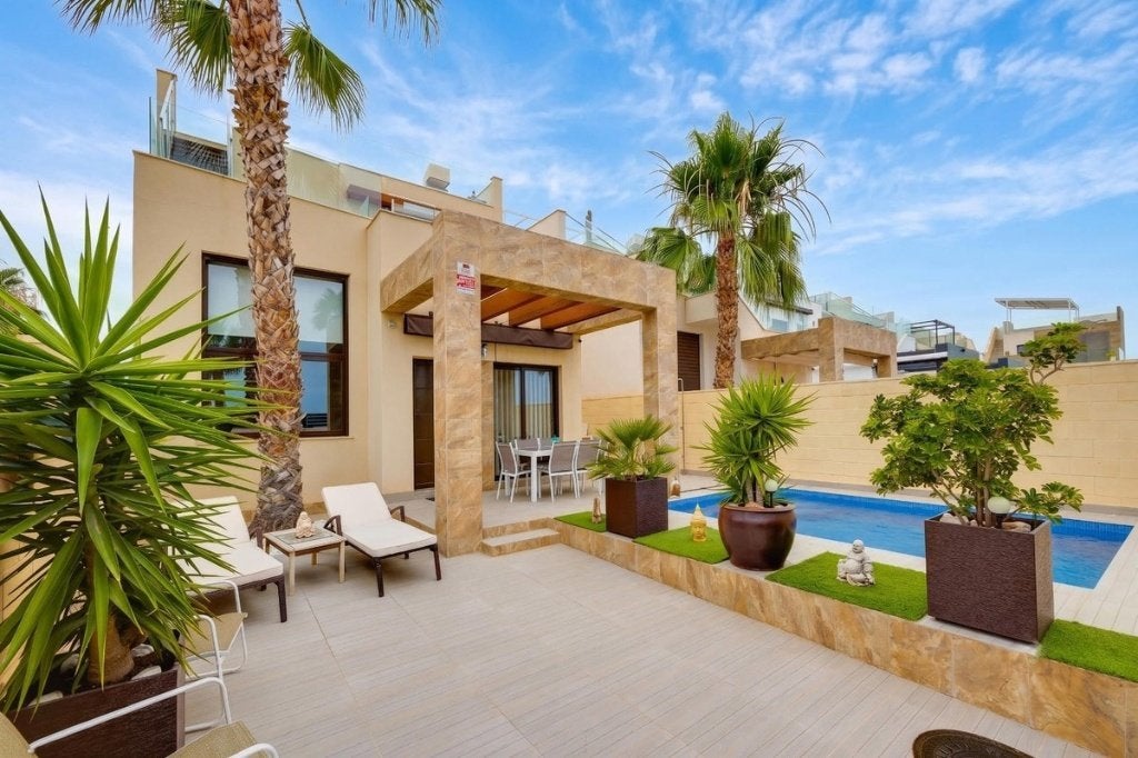 Villa individuelle avec piscine privée/Ciudad Quesada, Immo, Étranger, Village, 120 m², Maison d'habitation, Ciudad Quesada, Rojales