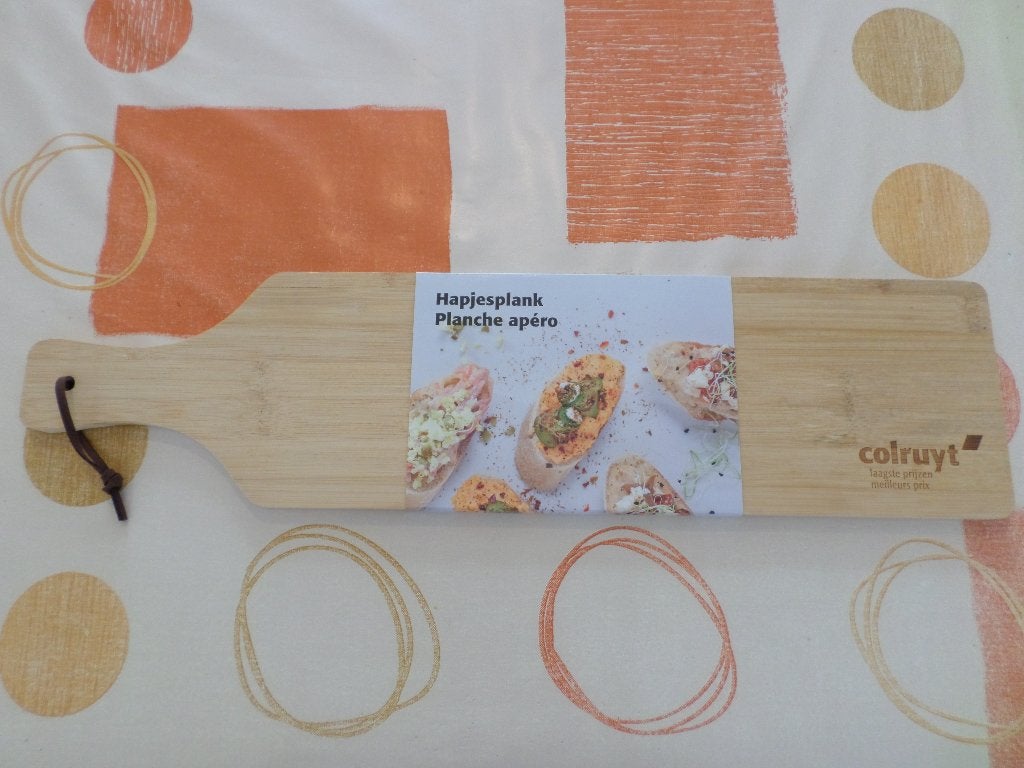 Planche apéritive plateau Colruyt apéro bambou cuir BBQ, Maison & Meubles, Cuisine | Vaisselle, Neuf, Enlèvement ou Envoi, Plateau