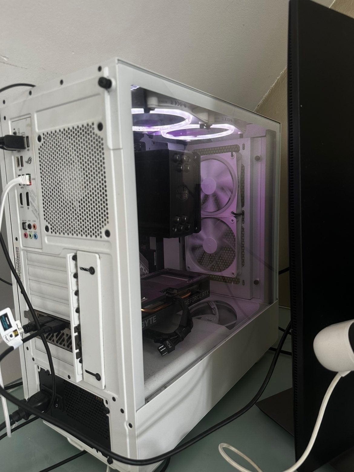 RTX 4060 AMD Ryzen 7 5700X, Ophalen of Verzenden, Zo goed als nieuw, Gaming, SSD