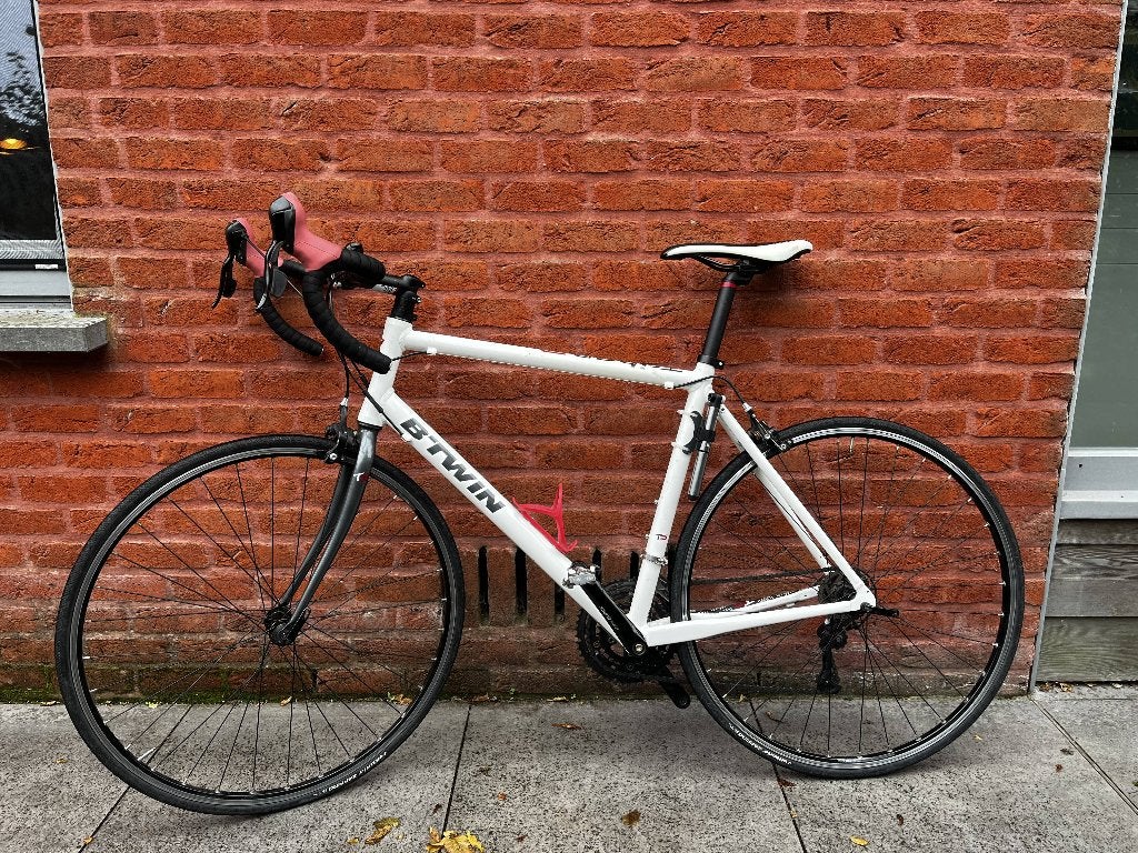Triban 3, Fietsen en Brommers, 28 inch, Gebruikt, Velgrem, Aluminium