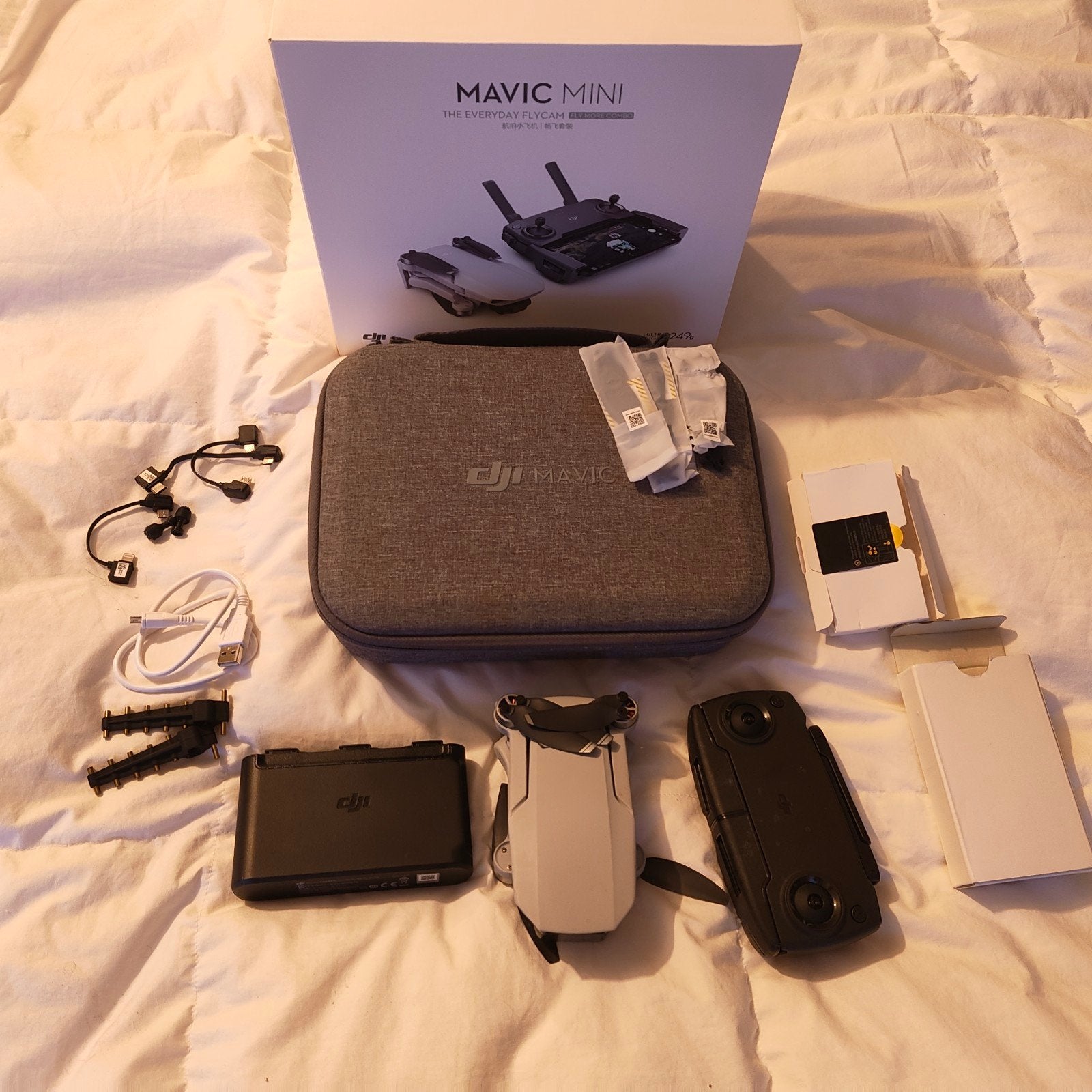DJI Mavic Mini Fly More Combo, TV, Hi-fi & Vidéo, Drone avec caméra, Enlèvement ou Envoi, Moins de 250 g, Comme neuf