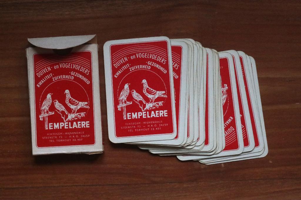 Duiven en vogelvoeders - Tempelaere - Ichtegem, Enlèvement, Carte(s) à jouer
