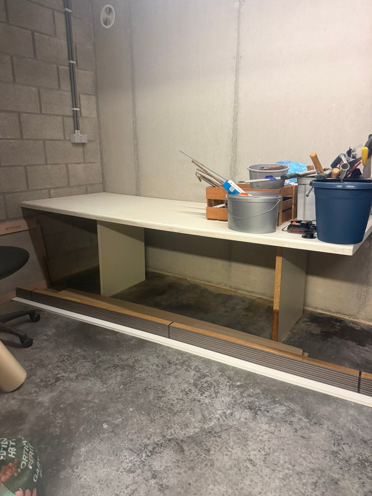 GRATIS - werkbank/tafel, Ophalen, Zo goed als nieuw