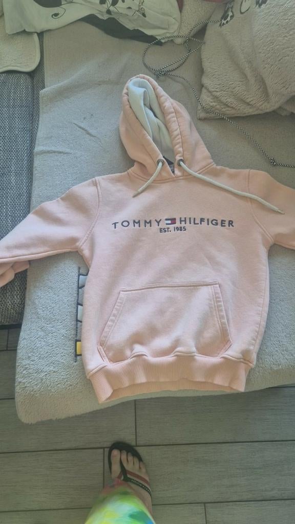 Tommy Hilfiger trui te koop wegens te kleine aankoop, Ophalen