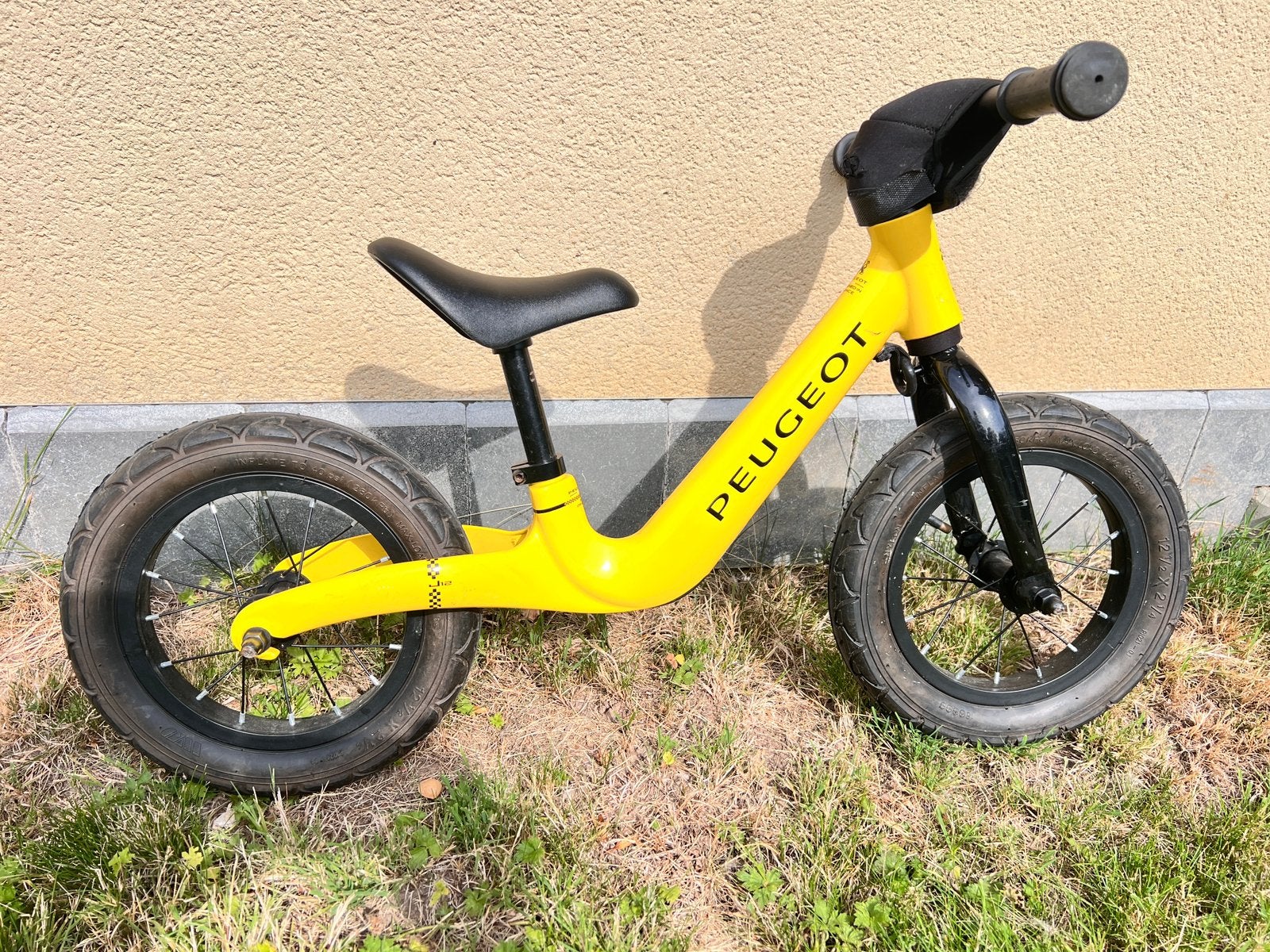 DRAISIENNE PEUGEOT ALU J12 - JAUNE 12 POUCES - TBE, Enlèvement, Comme neuf