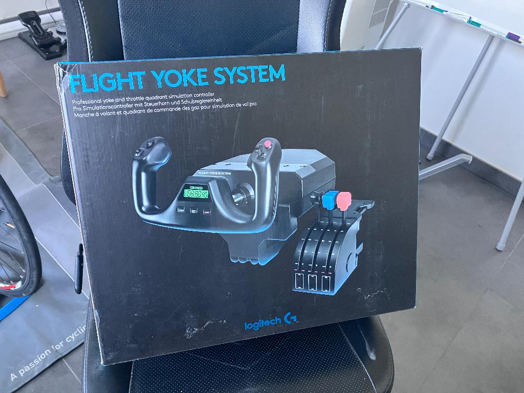 Logitech Flight Yoke System, Ophalen, Zo goed als nieuw, Logitech