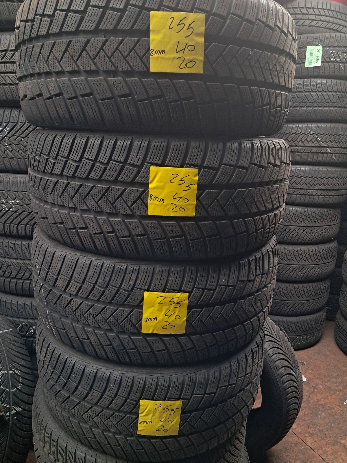 255/40/20 255/40R20 2554020 hiver, Autos : Pièces & Accessoires, Enlèvement