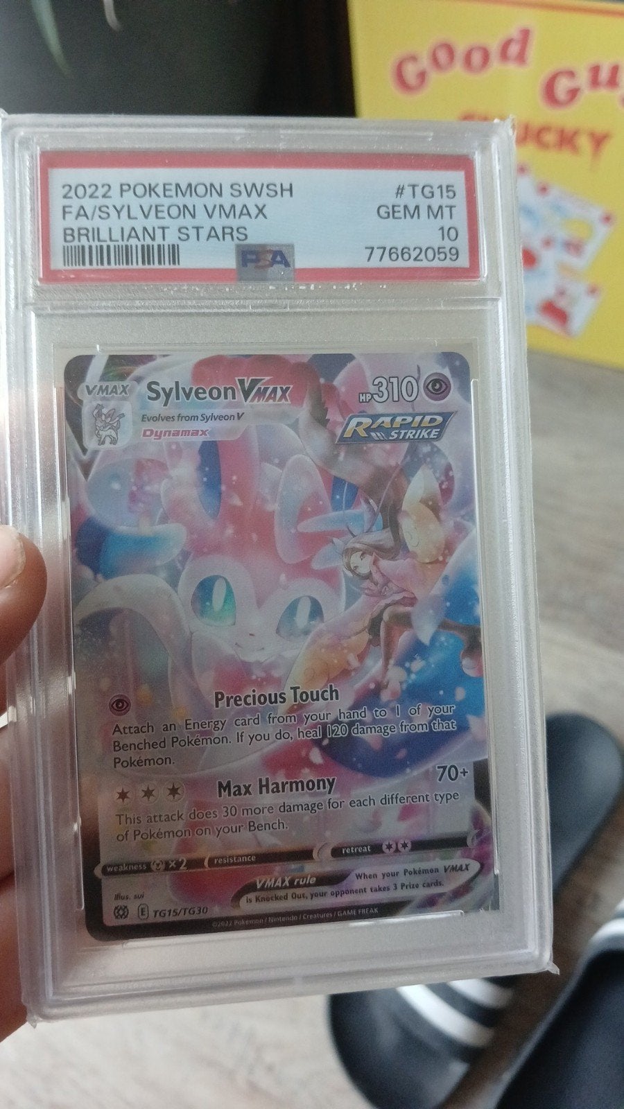 Sylveon vmax psa 10 Brilliant stars, Hobby en Vrije tijd, Ophalen of Verzenden