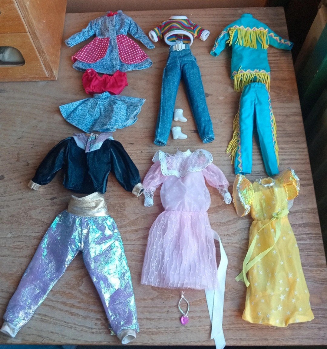 Lot barbie pop figuren fashion out fit kleding, Envoi, Utilisé, Poupée