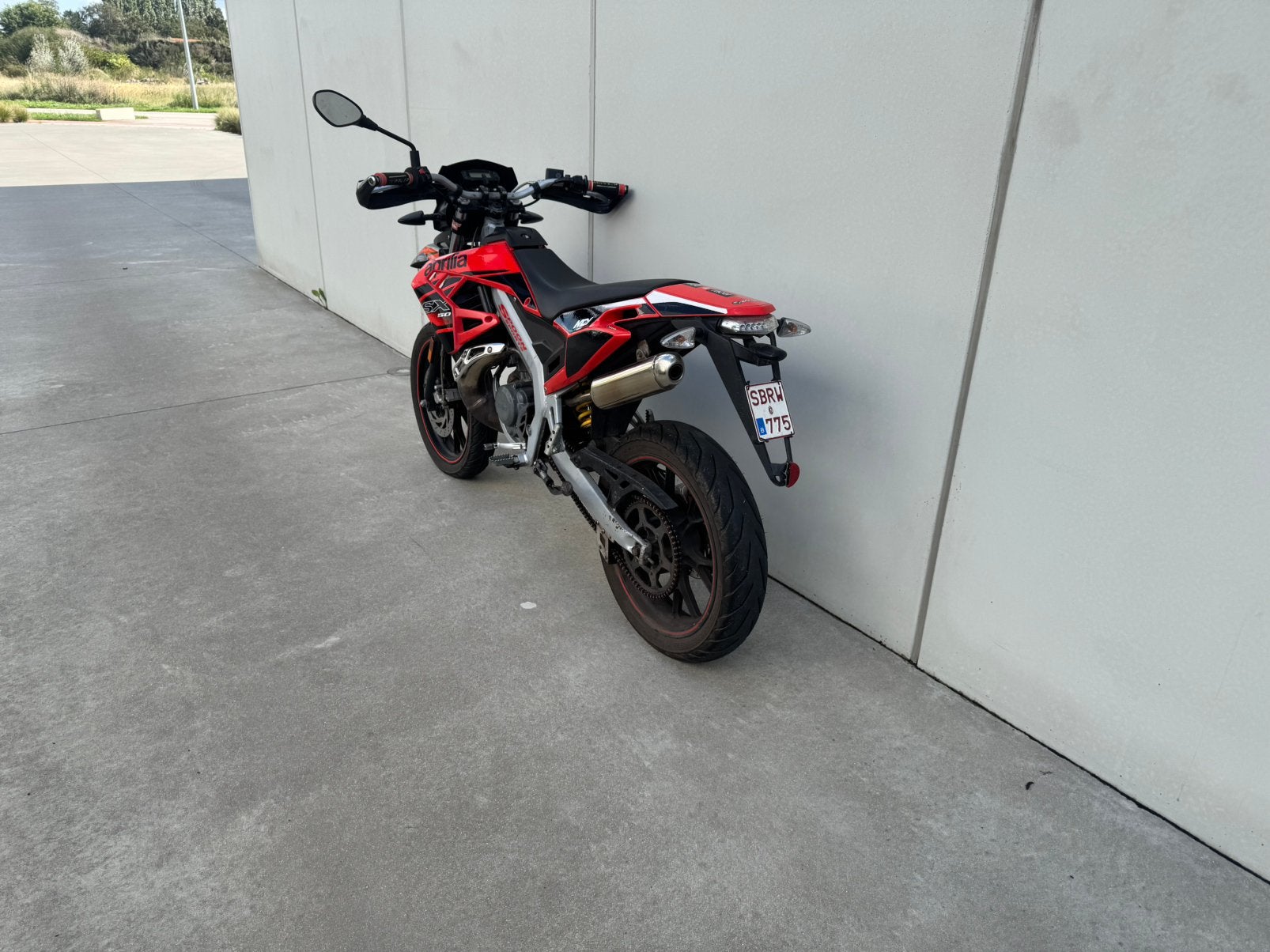Aprillia RX50, Fietsen en Brommers, Ophalen, 6 versnellingen, Gebruikt, Klasse B (45 km/u)