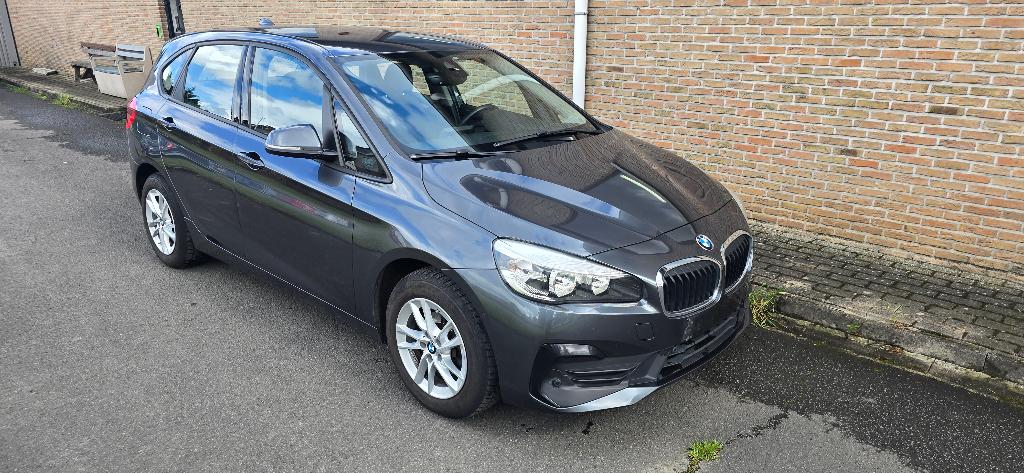 BMW 216i Active Tourer navi, capteurs av et ar, Auto's, Voorwielaandrijving, Euro 6, 2 Reeks Active Tourer, Navigatiesysteem