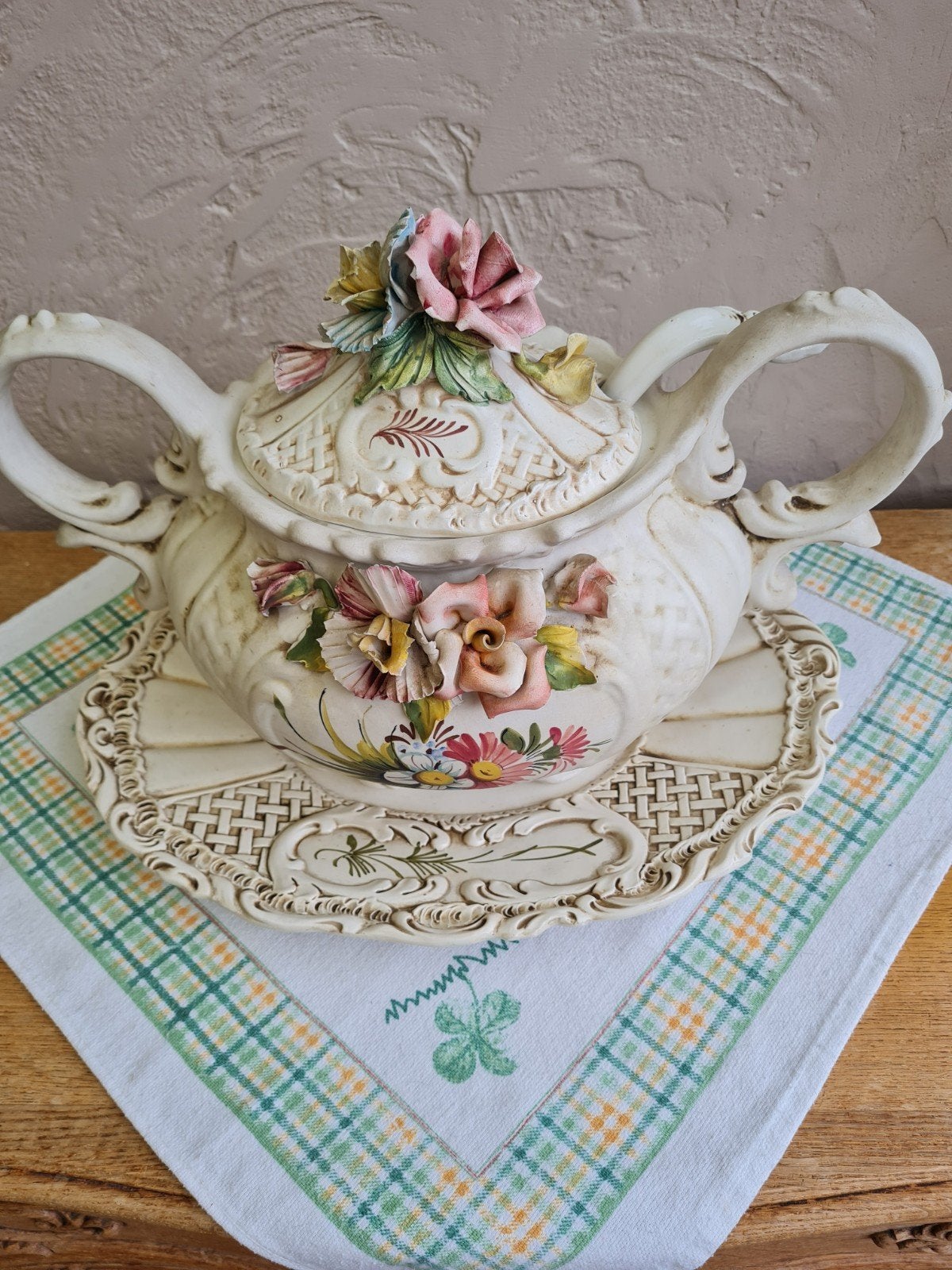 Capodimonte soepterin Italië  vintage, Antiek en Kunst, Antiek | Keramiek en Aardewerk, Ophalen