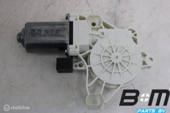 Raammotor linksvoor VW Passat B8 Var. FL GTE 4K0959801, Utilisé