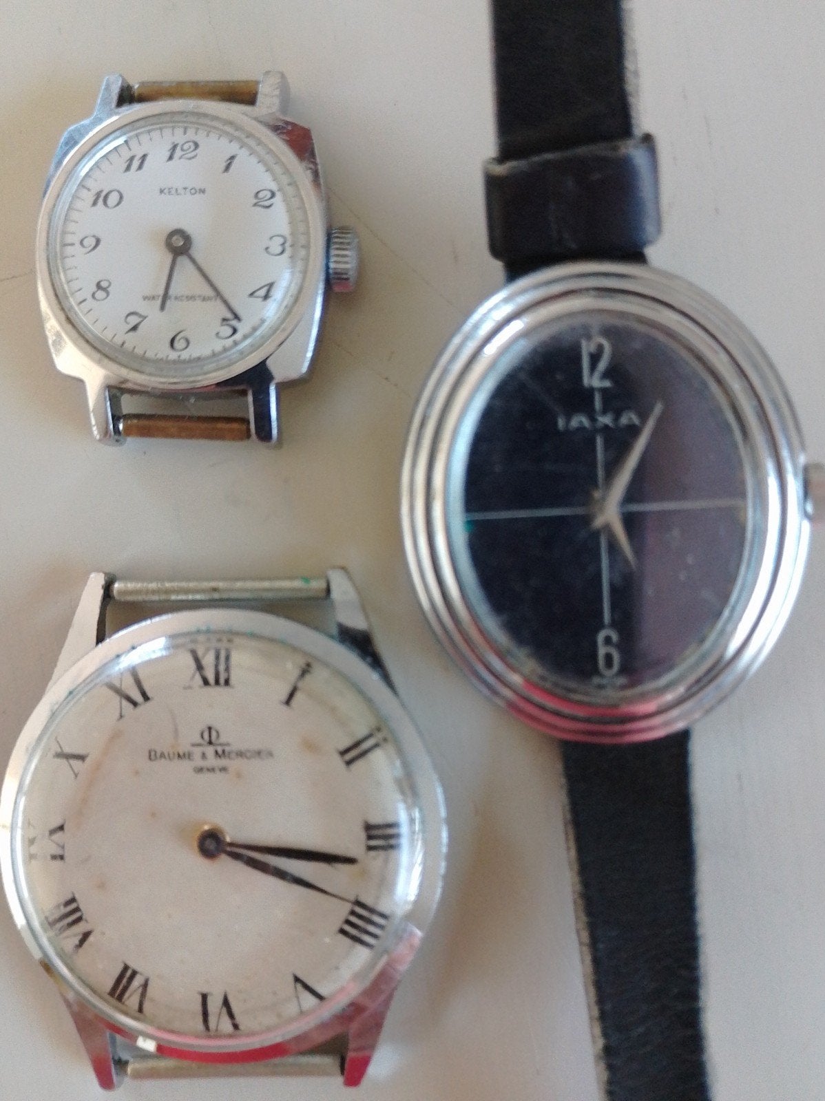 3 vintage horloges , Baume et Mercier, Kelton, Iaxa, Bijoux, Sacs & Beauté, Enlèvement ou Envoi