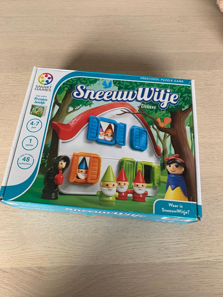 Sneeuwwitje deluxe smart games, Hobby en Vrije tijd, Gezelschapsspellen | Kaartspellen, Ophalen, Zo goed als nieuw