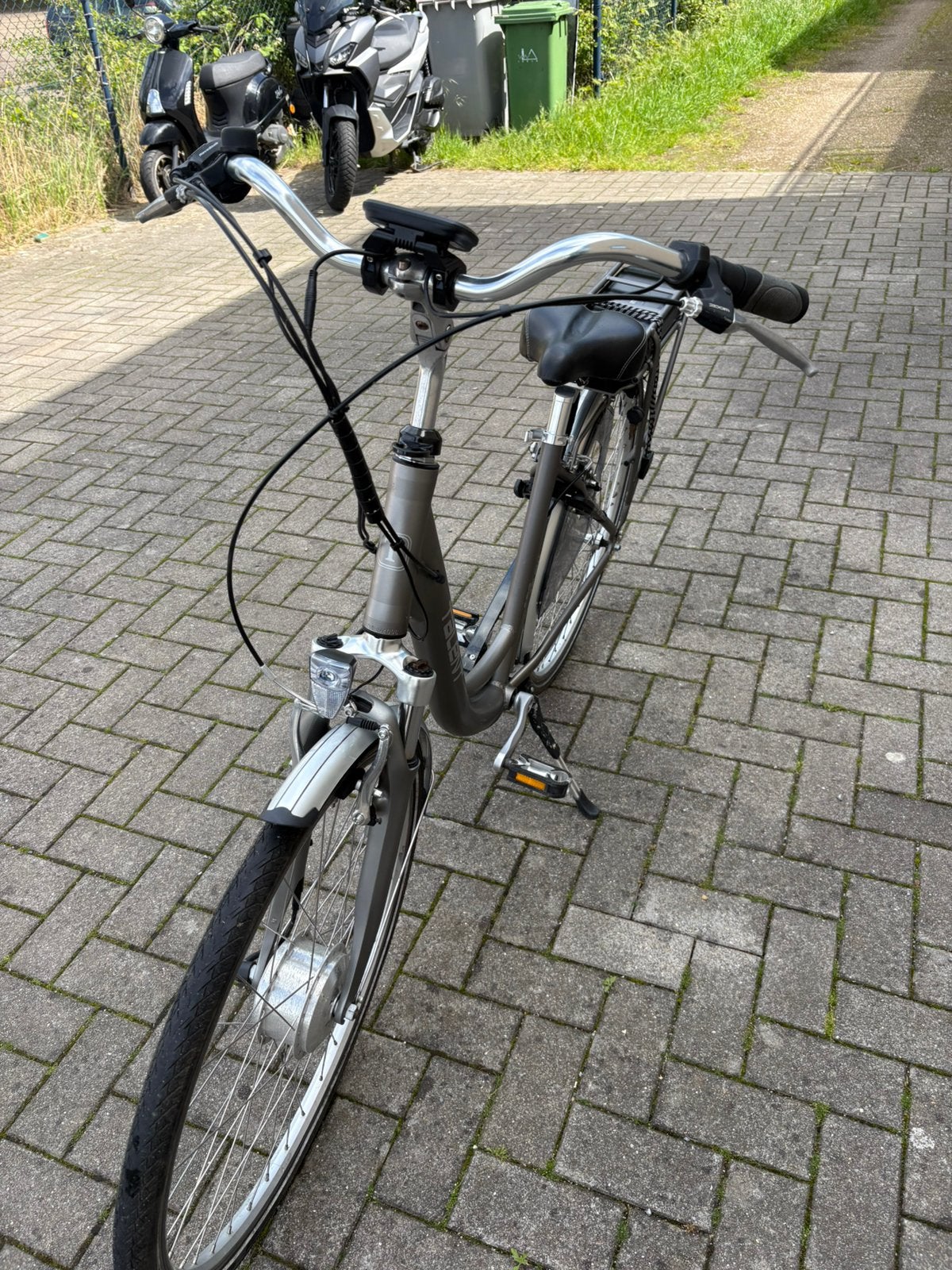 electrice damesfiets, Ophalen, Zo goed als nieuw