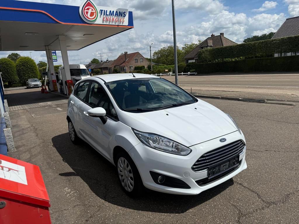 Ford Fiesta Trend 1.25I 60PK M5, Voorwielaandrijving, Stof, Gebruikt, 4 cilinders