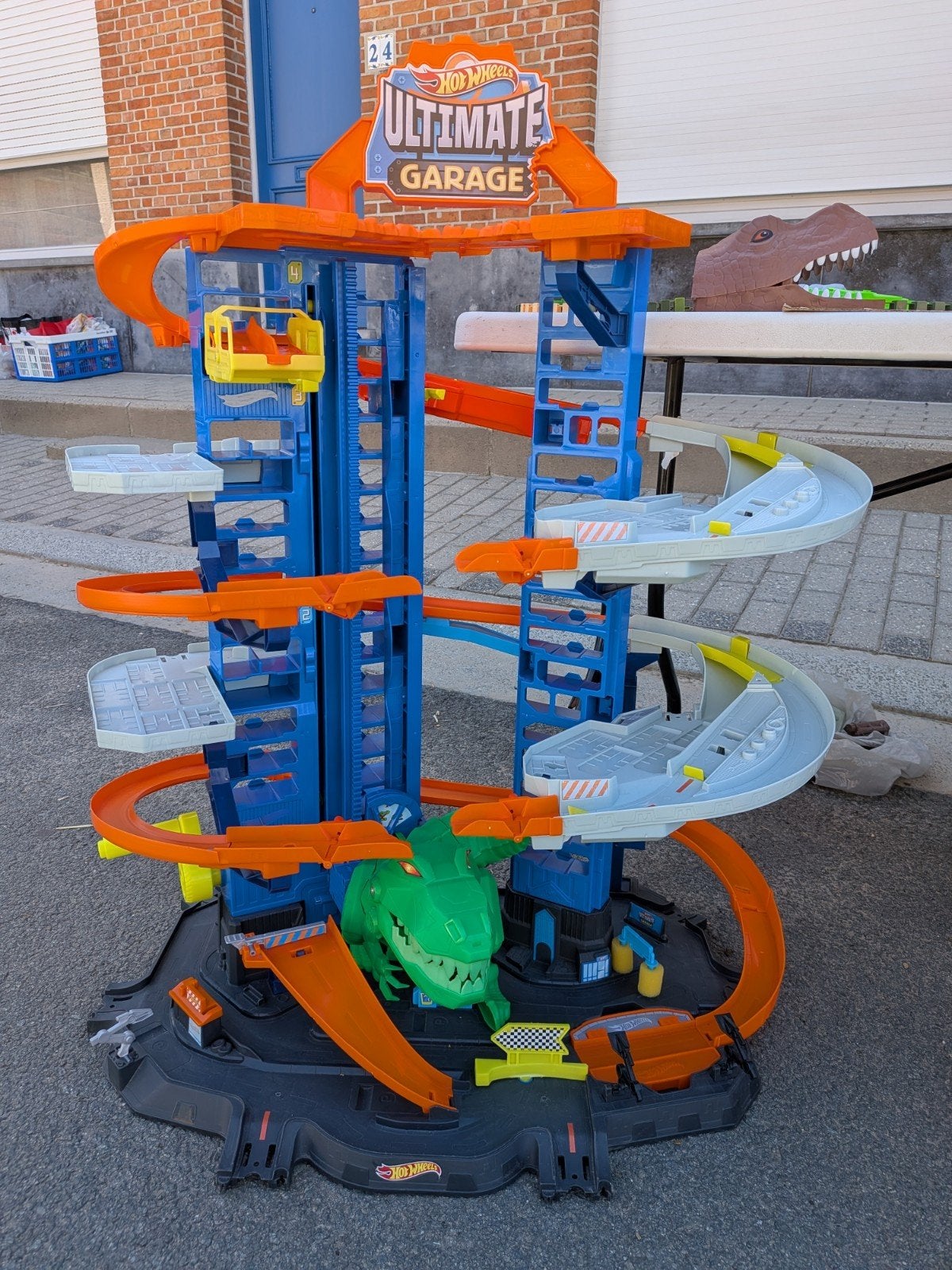 Hot Wheels ultimate dino garage, Ophalen, Racebaan, Hot Wheels