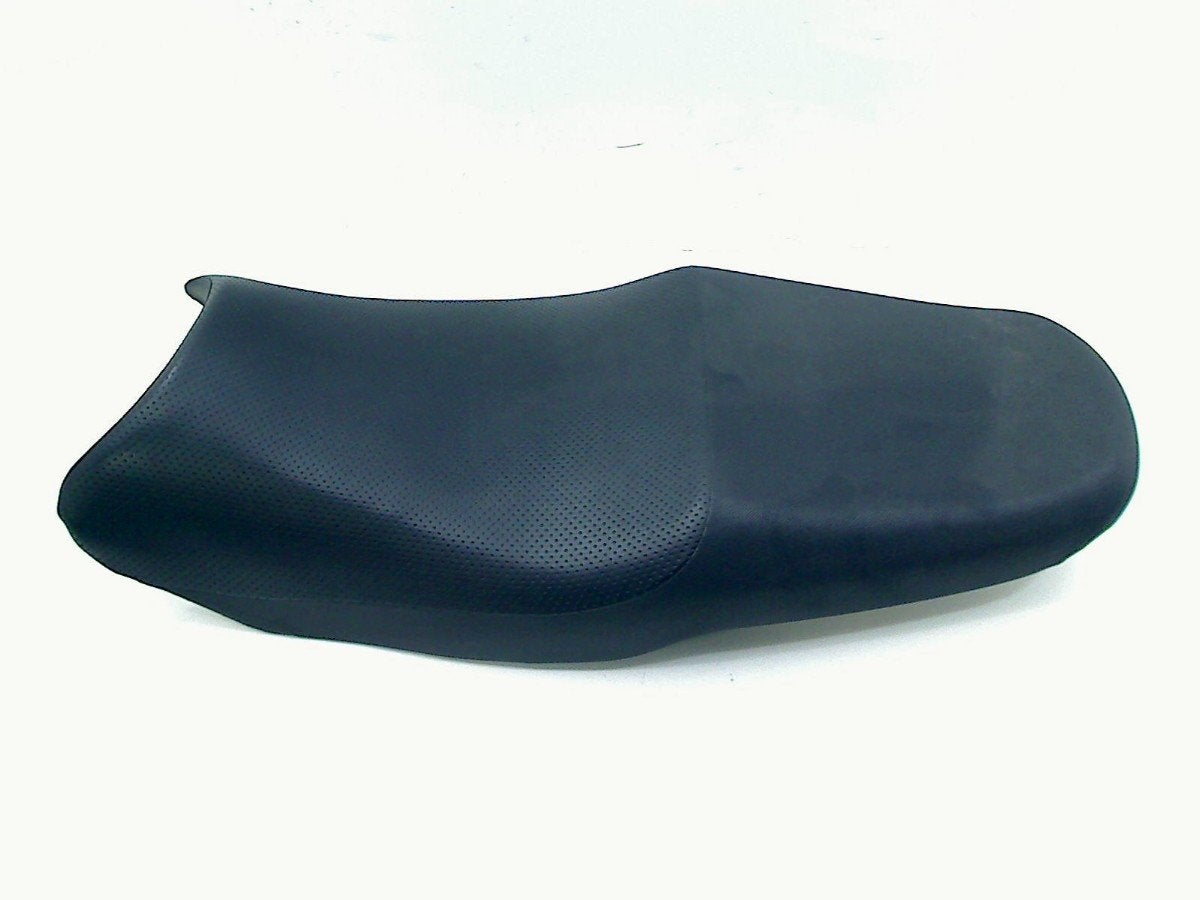 SIEGE COMPLET GSF 600 Bandit 2000-2004 (GSF600 MK2) (S31F), Dhr. S. di Majo, Utilisé, Info@cama-motorparts.nl, P.J. Troelstraweg 8 8
3144 CX  MAASSLUIS, NL