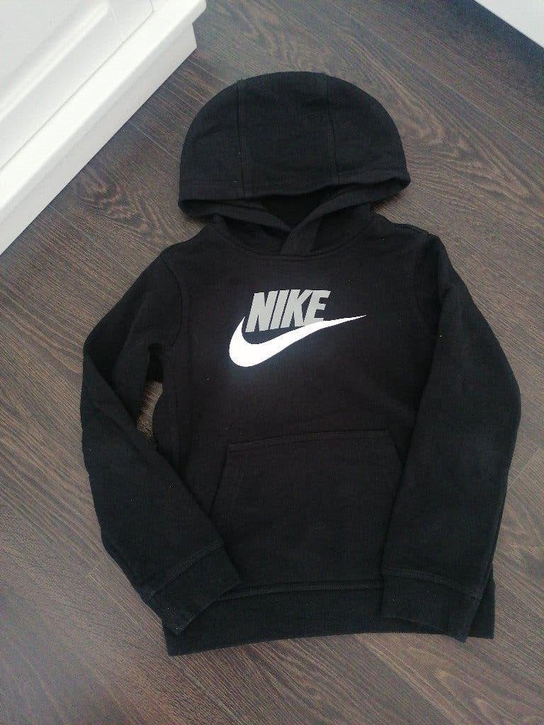Nike hood 128 zwart, Kinderen en Baby's, Kinderkleding | Maat 128, NIKE, Jongen of Meisje, Trui of Vest, Ophalen of Verzenden