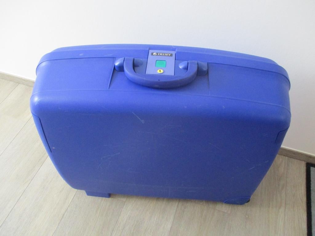 DELSEY  Valies, Plastique dur, Enlèvement, Utilisé, 60 à 70 cm