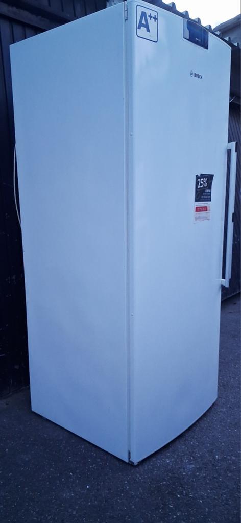 Diepvries no frost a++ bosch 330lt 195euro !! Lvrng mglijk !, Elektronische apparatuur, Vriezers en Diepvrieskisten, Ophalen of Verzenden