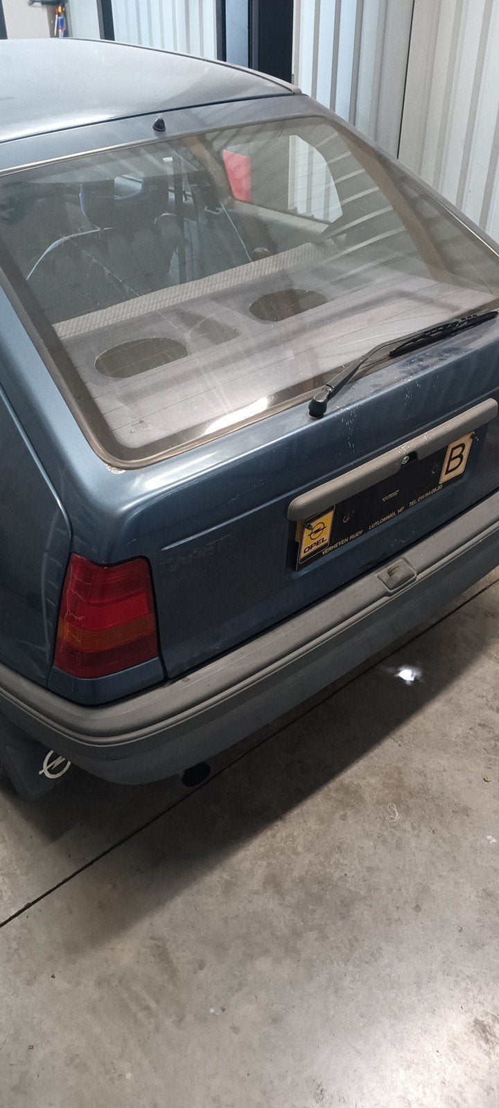 Kofferdeksel achterklep Opel kadett E bumpers interieur, Enlèvement, Opel
