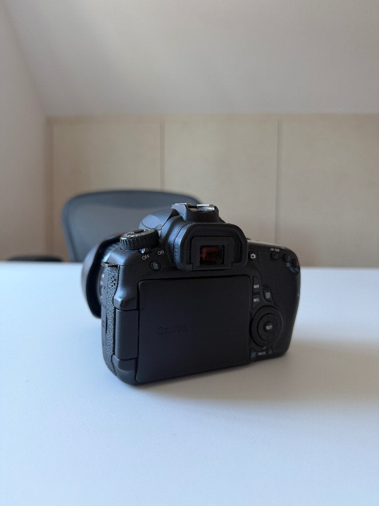 Canon eos 60D camera + 17-85mm f.4-5.6 in zeer goede staat, Ophalen, Spiegelreflex, Canon, 18 megapixels