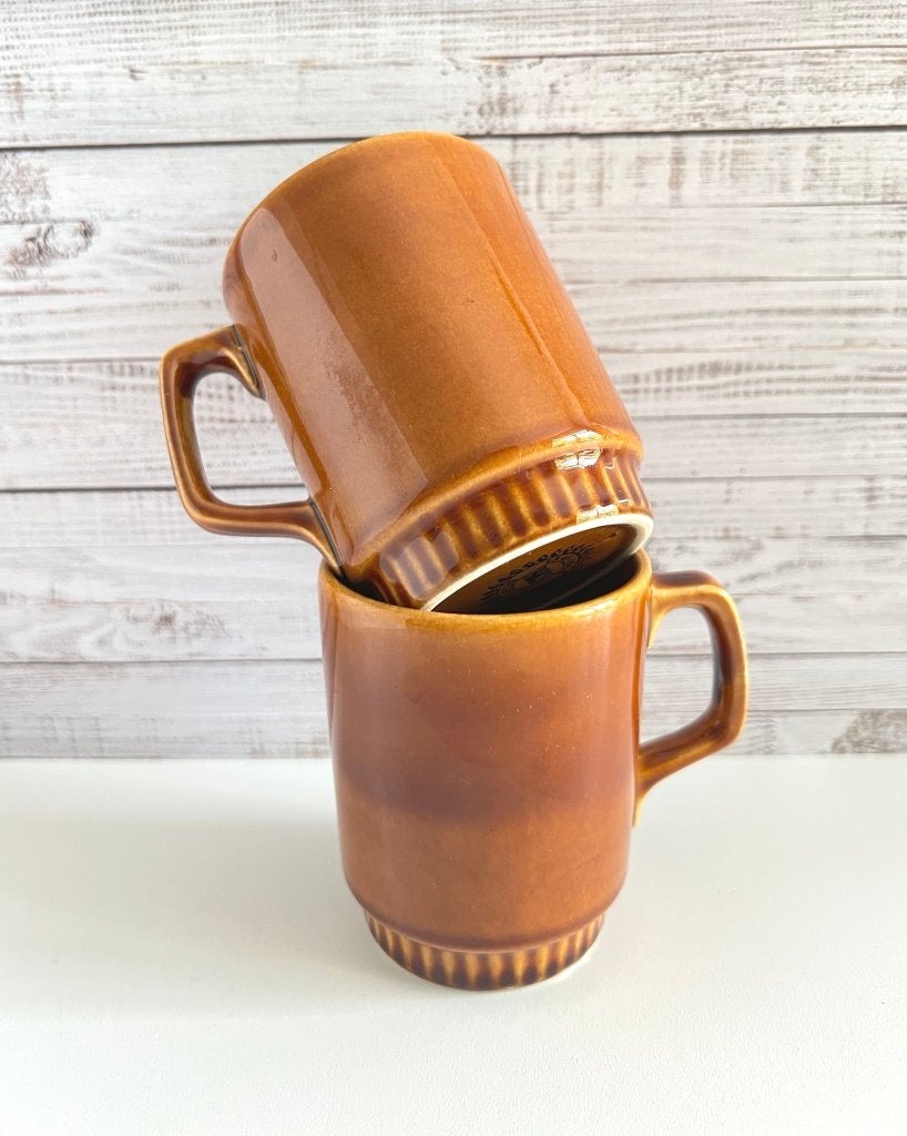 Lot de 2 tasses hautes Boch Delta Brun Provence, Antiquités & Art, Enlèvement ou Envoi