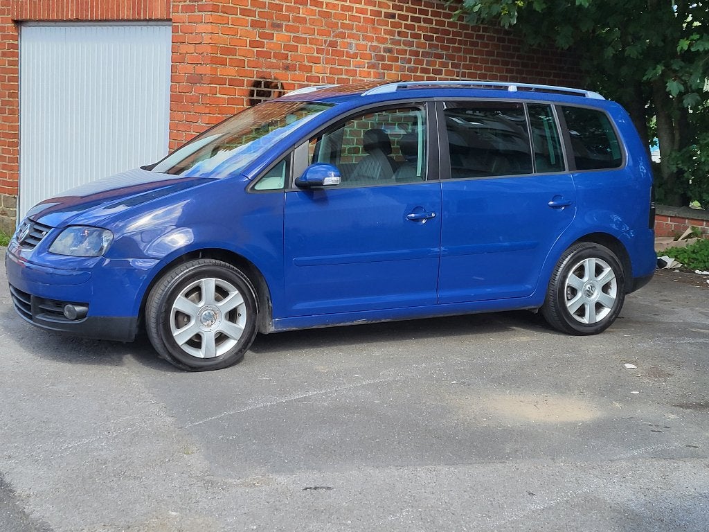 Volkswagen Touran  2.0 L diesel année 2005 7 places, Autos, Volkswagen, Cuir, Achat, 6 portes, 7 places