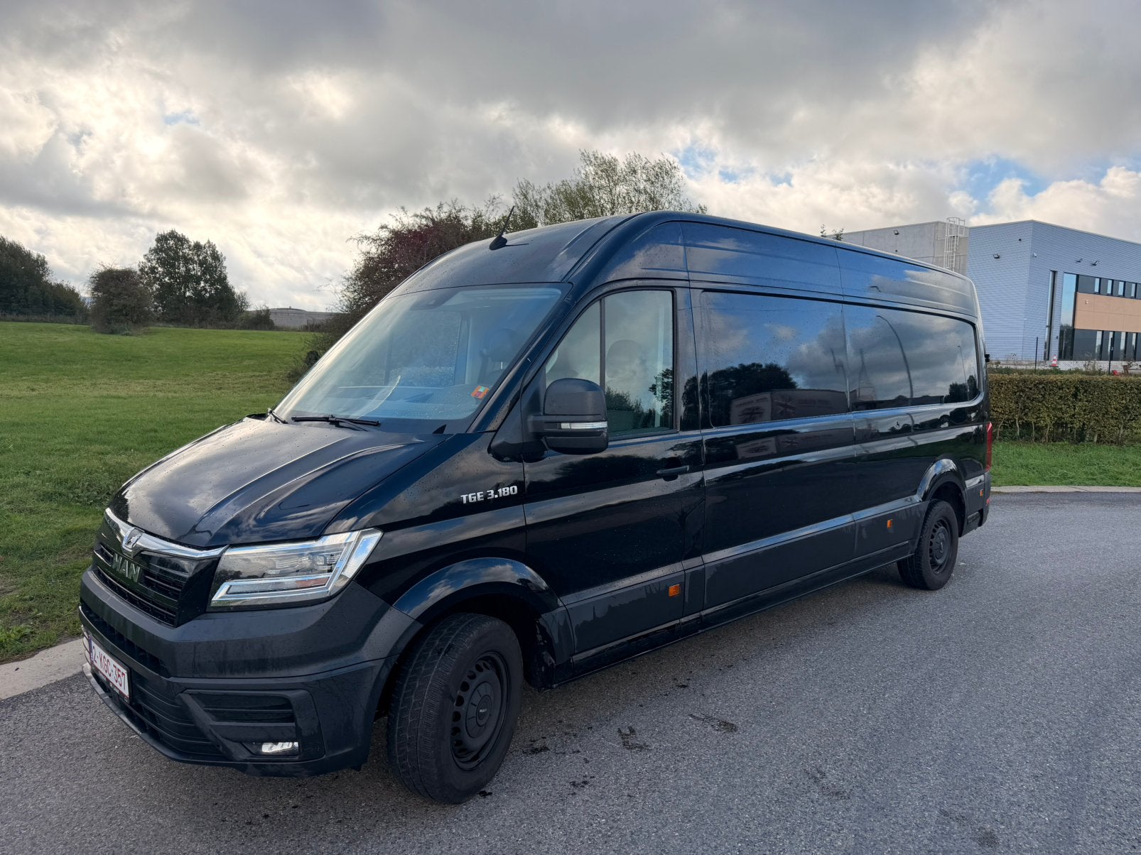 DÉMÉNAGEMENT • TRANSPORT • VIDE MAISON •, Services & Professionnels