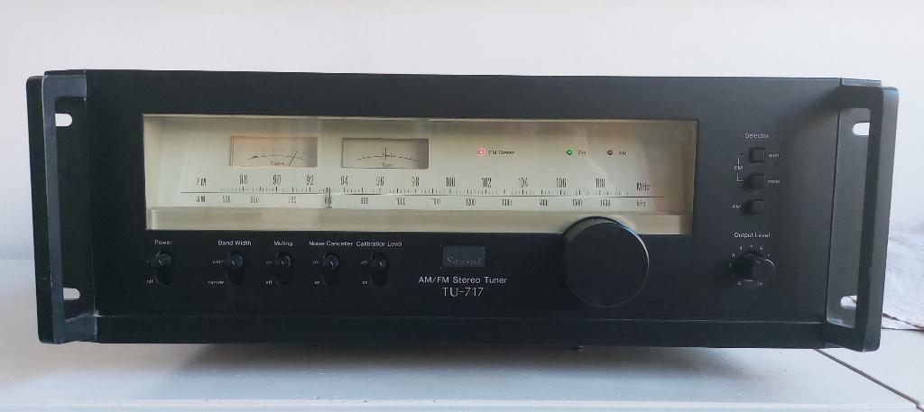 Sansui TU-717 tuner - the top of that range!, Audio, Tv en Foto, Ophalen of Verzenden, Zo goed als nieuw, Analoog