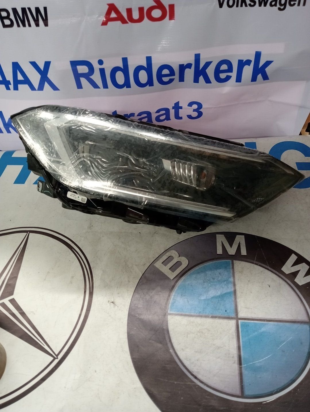 Volkswagen Jetta IV koplampen rechts  17B941036E origineel, Gebruikt, -, Volkswagen, -
