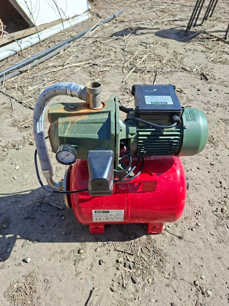 Grondwaterpomp Waterland, GESCHEURD, Jardin & Terrasse, Pompes à eau, Enlèvement