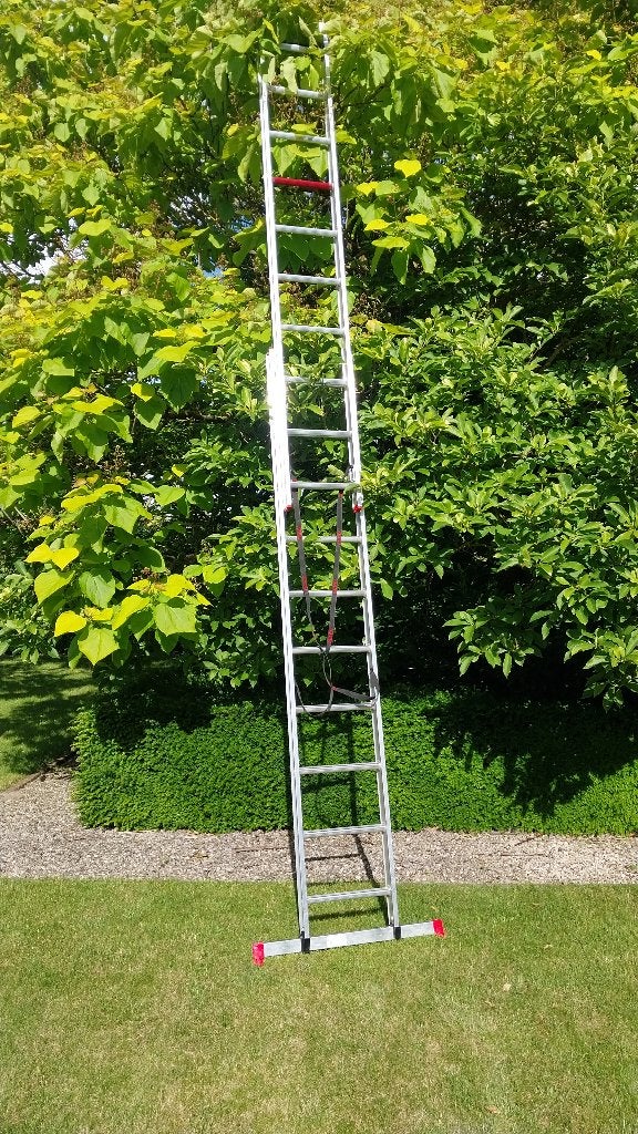Aluminium uitschuifladder van 2 x 10 treden, Doe-het-zelf en Bouw, Ladders en Trappen, Ophalen, Zo goed als nieuw, Ladder, Opvouwbaar of Inschuifbaar