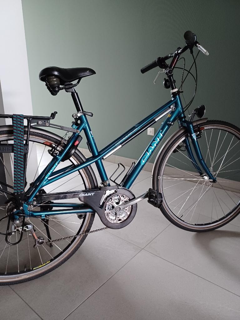Mooie Giant sportfiets damesfiets tourfiets z.g.a.n !, Fietsen en Brommers, Fietsen | Dames | Sportfietsen en Toerfietsen, Zo goed als nieuw