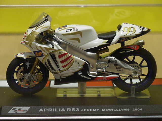 Jeremy McWilliams Aprilia RS3 2004 1:24, Hobby & Loisirs créatifs, Voitures miniatures | 1:24, Enlèvement ou Envoi, Neuf, Moteur