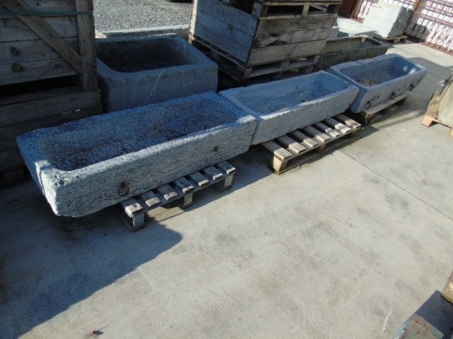 bac ou auge en pierre bleu , jardinière , grand choix !!, Pierre, 30 à 60 cm, Enlèvement, Utilisé