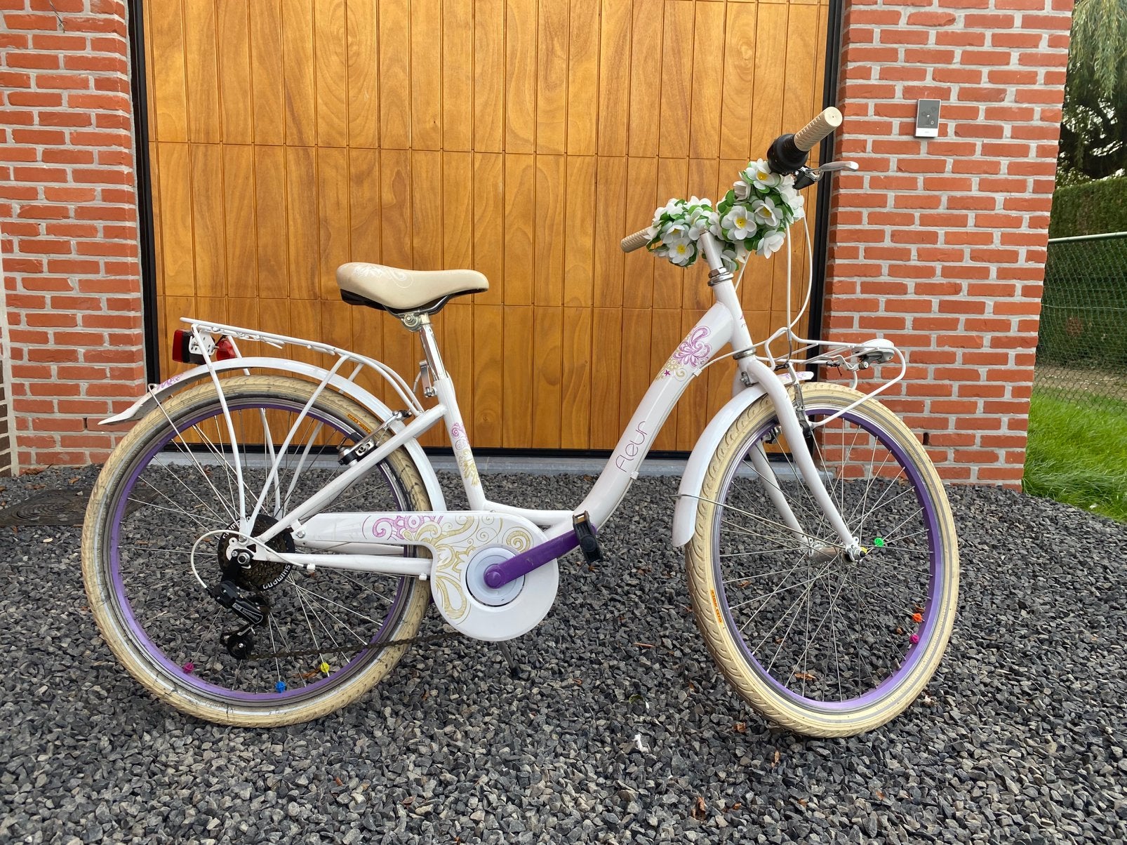 Meisjesfiets Fleur, Fietsen en Brommers, Ophalen, Gebruikt, Velgrem, Versnellingen