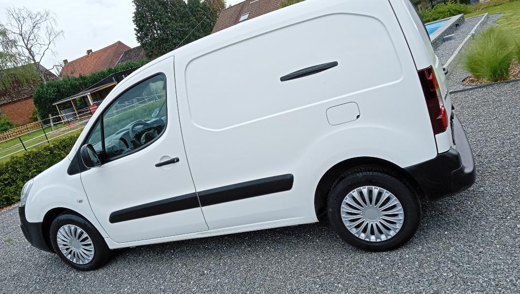Peugeot partner 1.6 HDI ,2017,89000 km ,2 pers, Achat, Entreprise, Diesel, Airbags