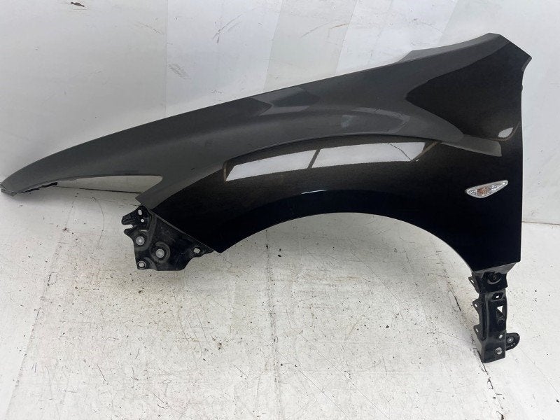 SPATBORD LINKS VOOR Mazda 6 (GH12 / GHA2) (01-2007/07-2013), Gebruikt, Voor, Mazda, Spatbord