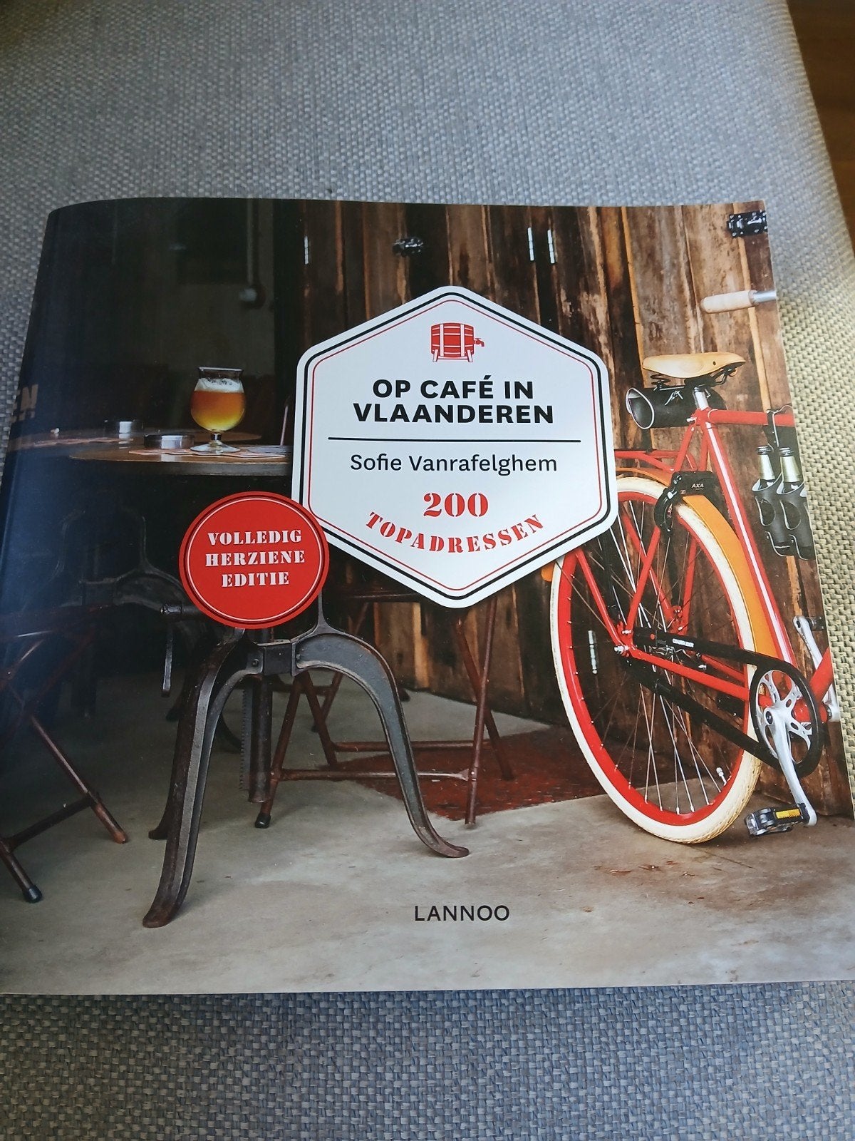 Sofie Vanrafelghem - Op café in Vlaanderen, Ophalen, Sofie Vanrafelghem