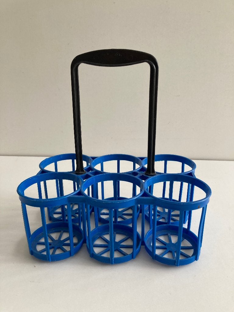 Petit porte-bouteille vintage en plastique bleu années 60, Enlèvement ou Envoi, Maison et Meubles