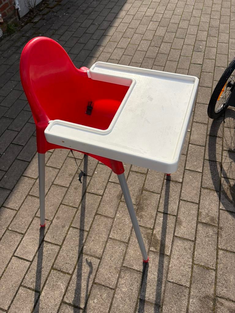 Ikea kinderstoel, Ophalen