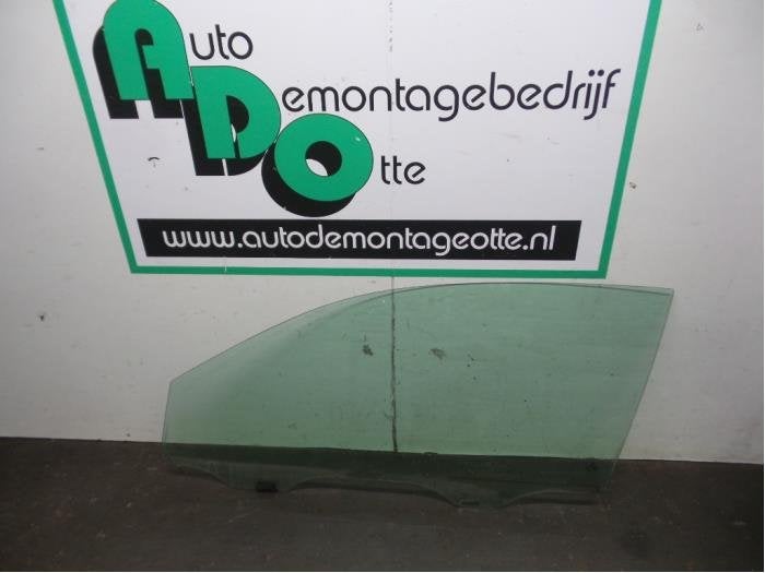 Vitre portière 2portes gauche d'un Volkswagen Polo (Polo 01, Volkswagen, -, 3 mois de garantie, Utilisé