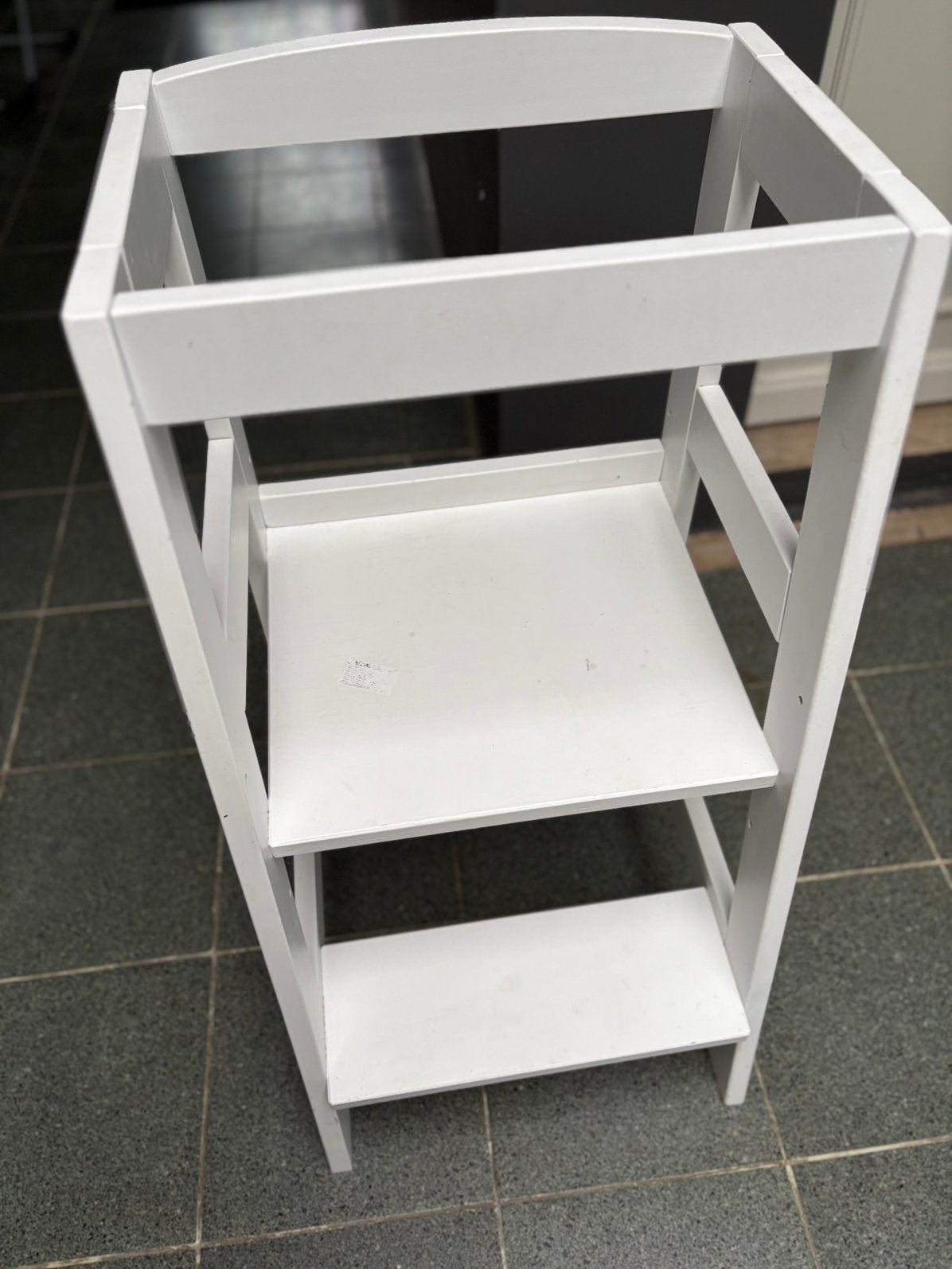 Kinderopstapje, Kinderen en Baby's, Kinderkamer | Commodes en Kasten, Ophalen of Verzenden, Zo goed als nieuw, 75 tot 100 cm, Voetruimte