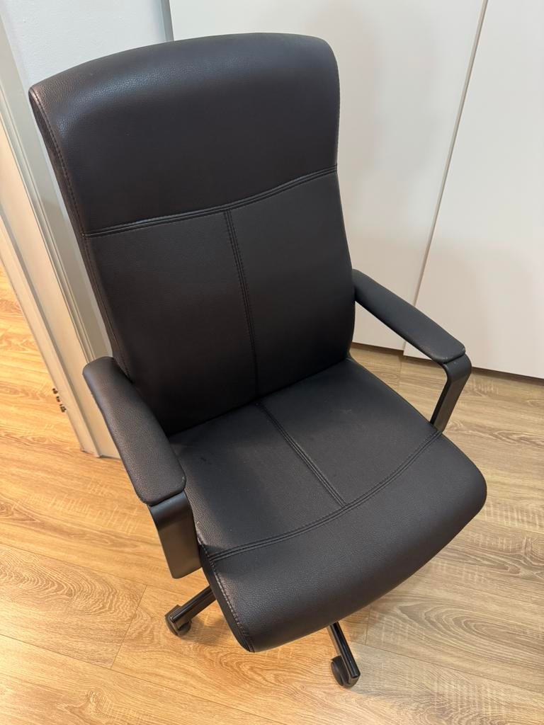 Chaise de bureau pivotante MILLBERGET, Maison & Meubles, Enlèvement, Comme neuf, Chaise de bureau